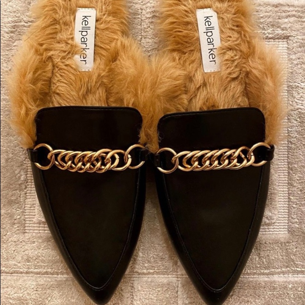 VEGAN FUR MULE SIZE 8 NWT